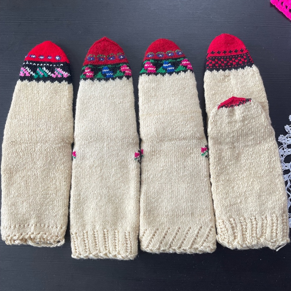 4 pair of socks